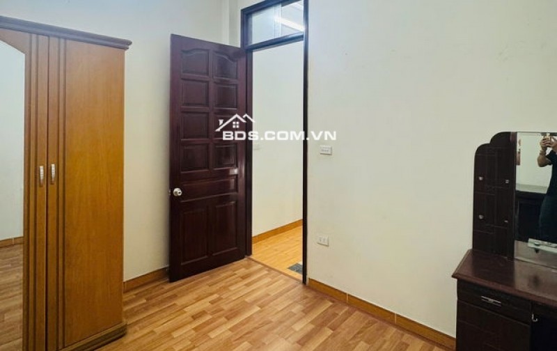 Bán gấp nhà Mỹ Đình – Lô Góc – Ô tô đỗ cửa – 36m2 – 5 Tầng – MT 4.1m – Giá chỉ 8 tỷ
