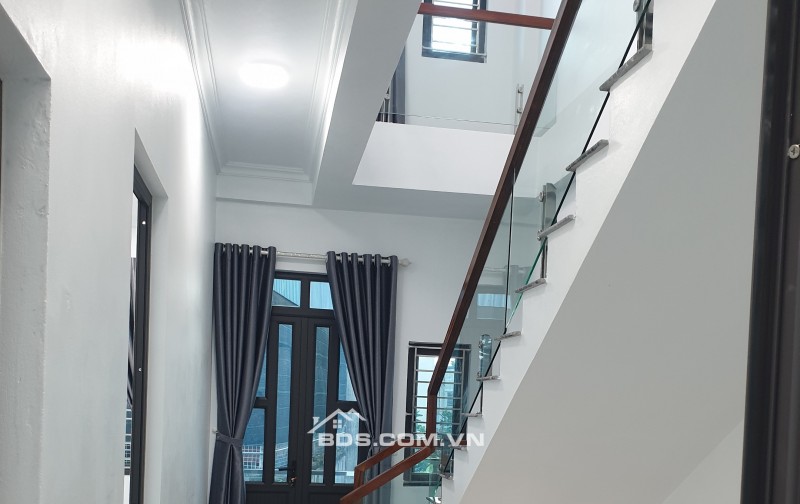 BÁN NHÀ ĐẸP 2.468 TỶ 3 TẦNG 51M2 ( TÂY NAM ) NGÕ KHU ĐÔ THỊ MỸ TRUNG
