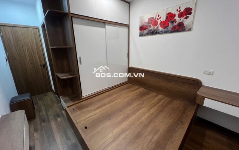 Bán gấp nhà LÔ GÓC Hào Nam- Đống Đa – 40m2 -4 Tầng – Chỉ 6.5 Tỷ