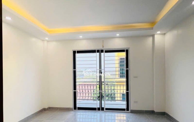 chỉ 4 tỷ hơn có nhà gần tt Văn điển, Thanh Trì, 45m2*4 tầng ,lô góc, ô tô đỗ gần .