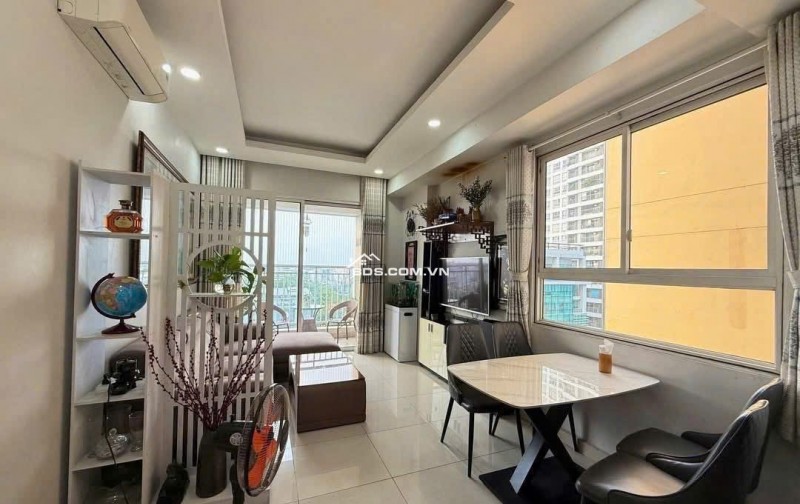 Chung cư Sky center Phổ Quang,Tân Bình: 87m2, 2p ngủ, 2wc, NTCC, 19tr.