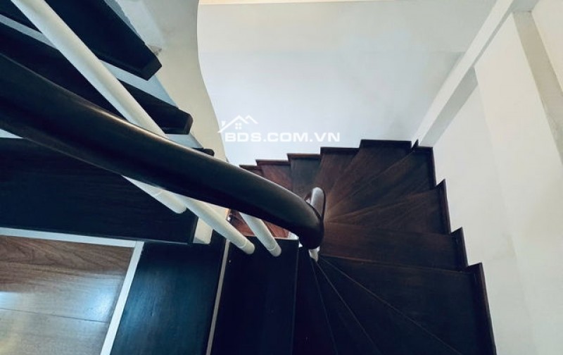 Bán Gấp Siêu Phẩm Nhà Yên Hòa, Cầu Giấy 40m2 – 5 Tầng – MT  5m – Giá chỉ 8 tỷ