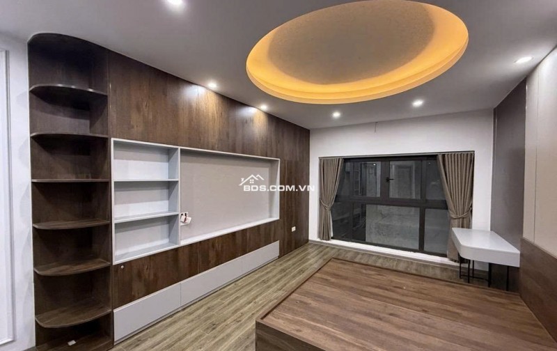 Bán Nhà Trường Chinh, Thanh Xuân - 2Thoáng - Oto - Thang Máy - Full Nội Thất - 65m. Nhỉnh 12 Tỷ.