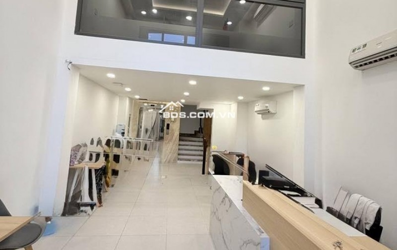 MẶT TIỀN TRUNG TÂM – P.TÂN ĐỊNH - DÒNG TIỀN KHỦNG 90 TR/TH
CHỈ CÓ MỘT – KHÔNG CÓ CĂN THỨ HAI.