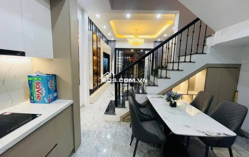 Nhà Đẹp Gần Đường Bùi Xương Trạch, Thanh Xuân 46m, 4 tầng, mt 4m, giá 9.3 tỷ