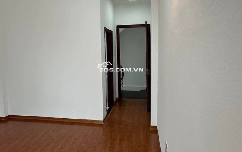 Bán nhà 5 tầng Ngọc Thụy, Ngõ ô tô, 5m ô tô tránh, Ko đối nhà, Ko QH, 5 tỷ 96