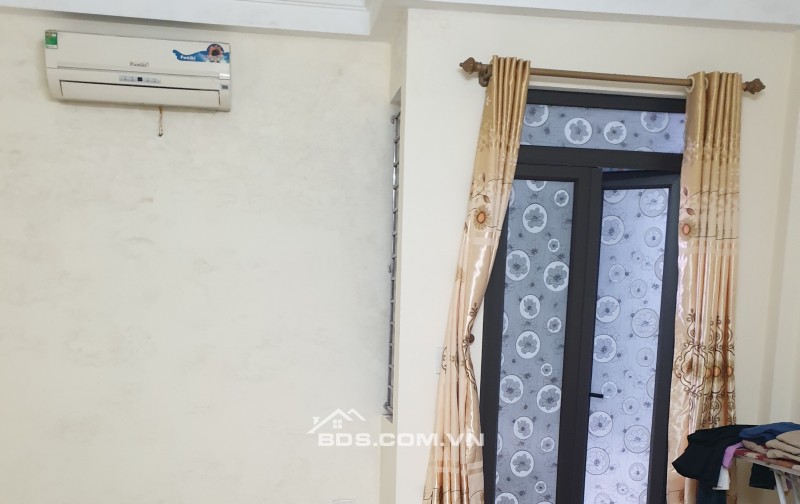 BÁN NHÀ ĐẸP 1.45 TỶ 3 TẦNG 33M2 ( TÂY NAM ) KHU BÃI VƯỢT