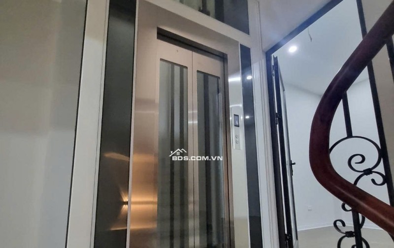 Bán Nhà Phân Lô Phố Vương Thừa Vũ,TX - Oto - Thang Máy - 50M, 6Tầng. Chỉ 16.7 Tỷ.