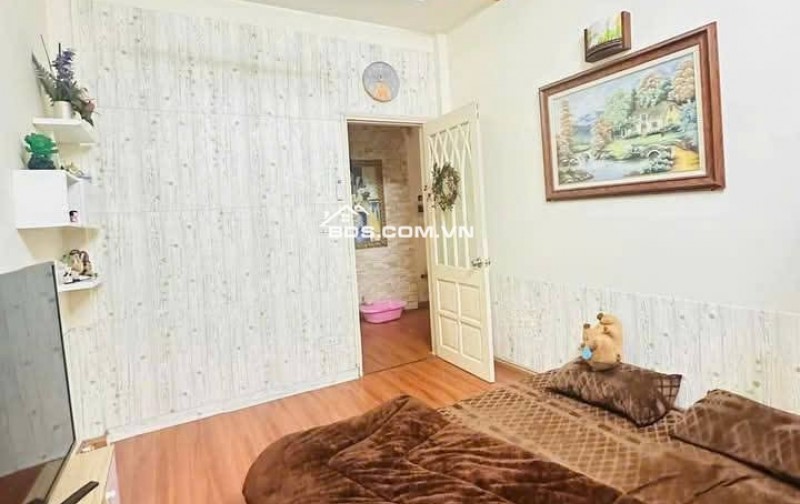 Nhà Đẹp Gần Đường Ô Tô Thái Thịnh, Đống Đa 39/46m, 4 tầng, mt 5.8m, giá 13.2 tỷ
