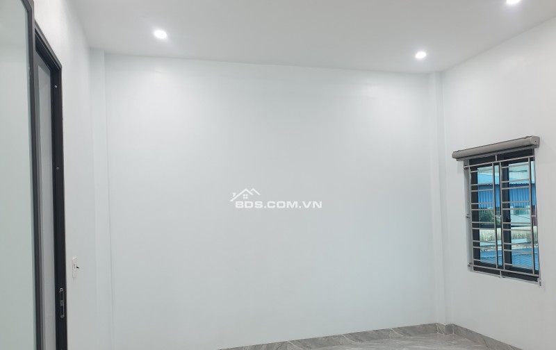 BÁN NHÀ ĐẸP 2.468 TỶ 3 TẦNG 51M2 ( TÂY NAM ) NGÕ KHU ĐÔ THỊ MỸ TRUNG