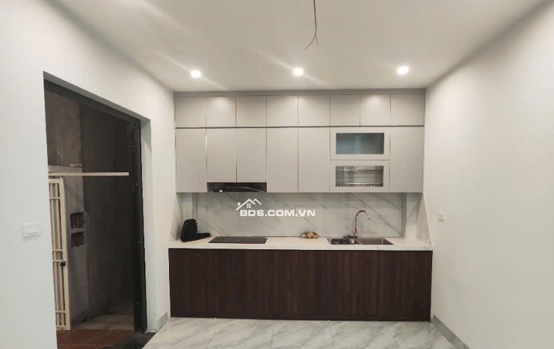 Nhỉnh 5 tỷ Biệt thự mini gần Ngũ Hiệp,Thanh Trì, 70m2 xây 4 tầng , ô tô đỗ cổng.
