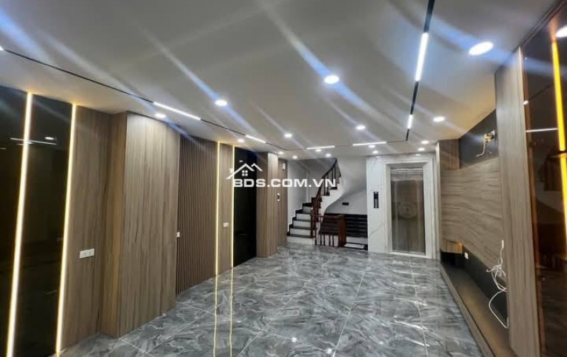 Nhà Đẹp Ô Tô Trong Nhà Hoàng Mai 50m, 6 tầng, mt 4.2m, giá 18.8 tỷ.