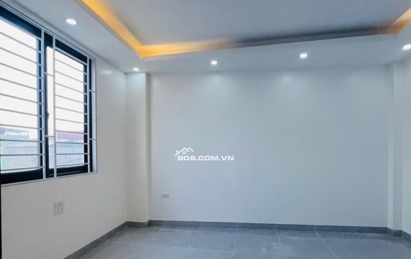 chỉ 4 tỷ hơn có nhà gần tt Văn điển, Thanh Trì, 45m2*4 tầng ,lô góc, ô tô đỗ gần .