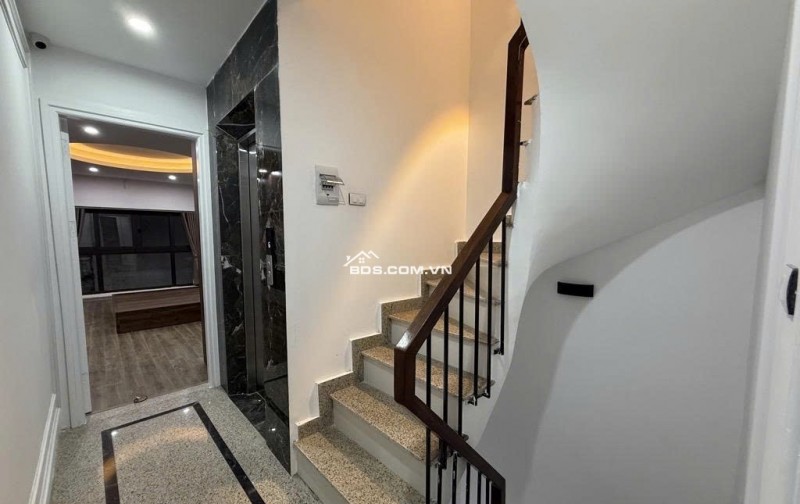 Bán Nhà Trường Chinh, Thanh Xuân - 2Thoáng - Oto - Thang Máy - Full Nội Thất - 65m. Nhỉnh 12 Tỷ.