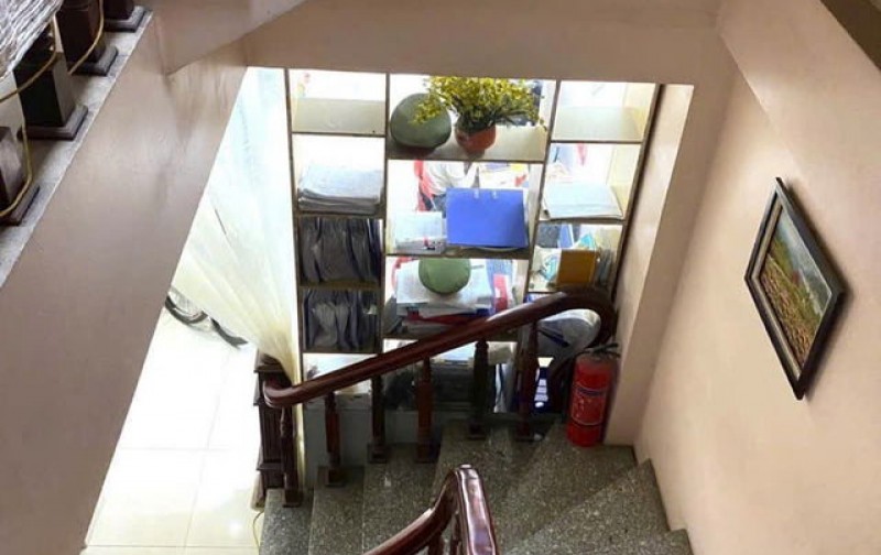 Bán gấp nhà LÔ GÓC- Gần Ô tô  Định Công Hạ, Hoàng Mai 42m2 – 5 T ầng – 6.5 tỷ