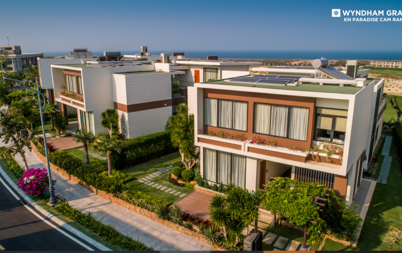 BÁN VILLA GOLF CĂN GÓC - DT: 453.8m2 GIÁ 26 TỶ, SHR LÂU DÀI LH 0917678685