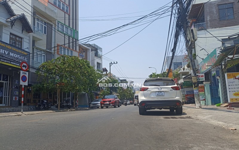 Bán đất 3 mặt tiền Lê Thước, Sơn Trà, 90m2 chỉ 10 tỷ