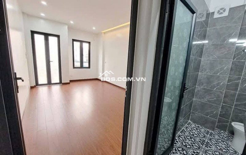 Nhà Đẹp Gần Đường Ô Tô, Vĩnh Hưng, Hoàng Mai 30m, 5 tầng, mt 3.5m, giá 6.5 tỷ