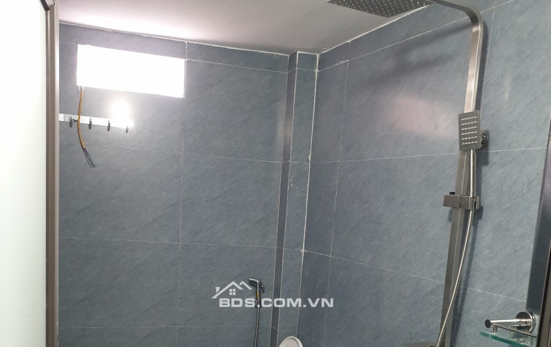 BÁN NHÀ ĐẸP 1.76 TỶ 3 TẦNG 47M2 ( ĐÔNG NAM ) NGÕ TRẦN QUANG KHẢI