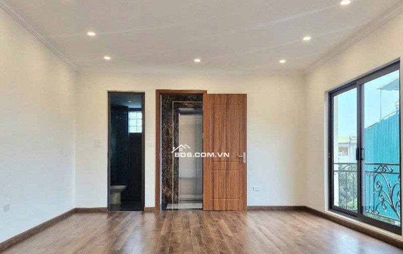Bán nhà ngõ 12 Thạch Bàn, Gara ô tô, Thang máy, Gần Hồ. View đẹp. 60m x 6T. Lh 0965858116