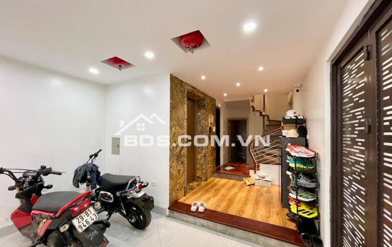 Nhà Đẹp Ô Tô Trong Nhà Nguyễn Đức Cảnh, Hoàng Mai 61m, 7 tầng, mt 4.4m, giá 23 tỷ