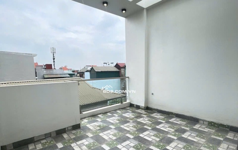 5.85 tỷ nhà Ngọc hồi, Thanh Trì, 50m2 xây 4 tầng , ô tô tới của - ô chờ thang máy.