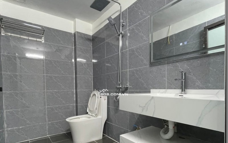 BÁN NHÀ SIÊU ĐẸP 4.45 TỶ 3 TẦNG 64M2 MẶT ĐƯỜNG ĐÔ THỊ BÃI VIÊN