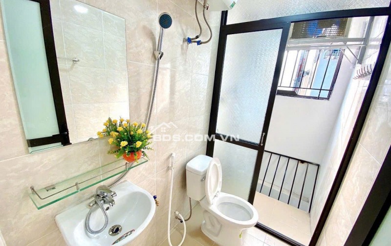 Căn hộ Cửa Sổ- đường 3 tháng 2- Quận 10, 20m2, 5tr/th, Full nội thất.