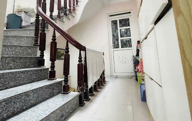 Bán gấp nhà LÔ GÓC- Gần Ô tô  Định Công Hạ, Hoàng Mai 42m2 – 5 T ầng – 6.5 tỷ