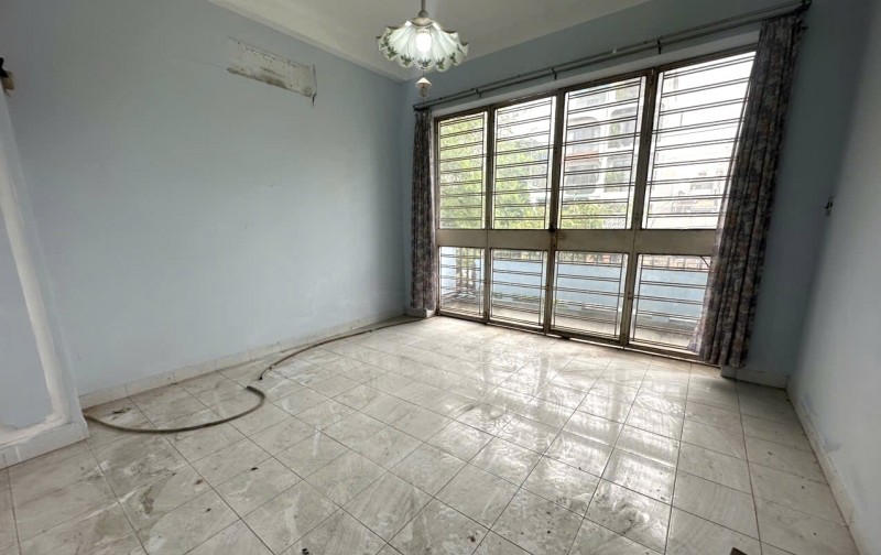 Bán nhà mặt phố quận 6 - Khu vip bình phú - Sơn phết lại mới tinh 12,8 tỷ