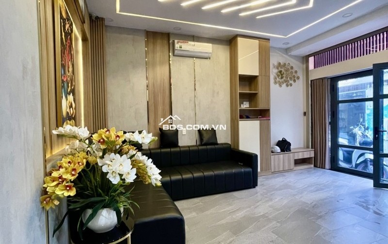 BÁN NHÀ KHU VIP PHAN XÍCH LONG- LÔ GÓC- NHÀ MỚI ĐẸP- PHONG CÁCH HIỆN ĐẠI