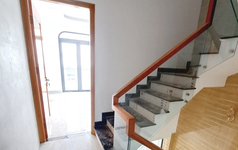 Bán nhà quận Bình Tân - Siêu vip mới xây 5 tầng mới tinh đẹp hơn ngọc trinh - Đầu tư sinh lời cao 7,8 tỷ
