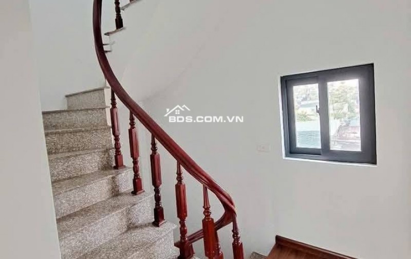 Nhà Đẹp Gần Đường Ô Tô, Vĩnh Hưng, Hoàng Mai 30m, 5 tầng, mt 3.5m, giá 6.5 tỷ