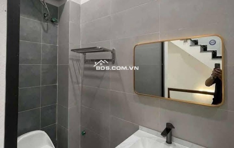 BÁN NHÀ SIÊU ĐẸP 3.68 TỶ 3.5 TẦNG 44M2 MẶT ĐƯỜNG KHU TRẦM CÁ