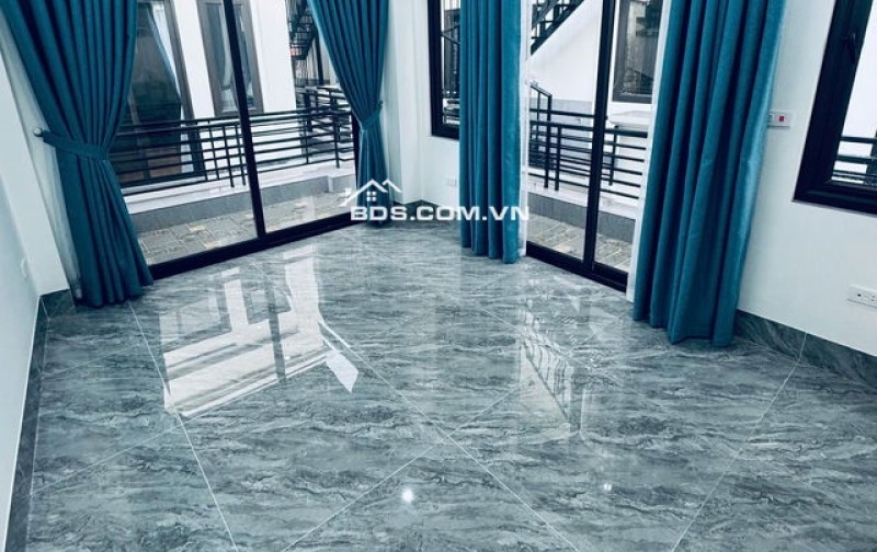 Bán Gấp Siêu Phẩm Nhà Yên Hòa, Cầu Giấy 40m2 – 5 Tầng – MT  5m – Giá chỉ 8 tỷ