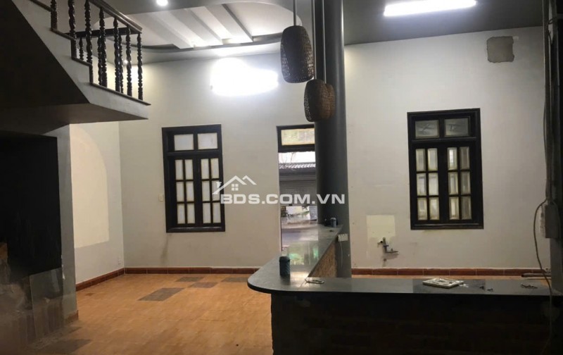 Chính chủ cho thuê nhà nguyên căn mặt tiền Dương Hiến Quyền, TP Nha Trang