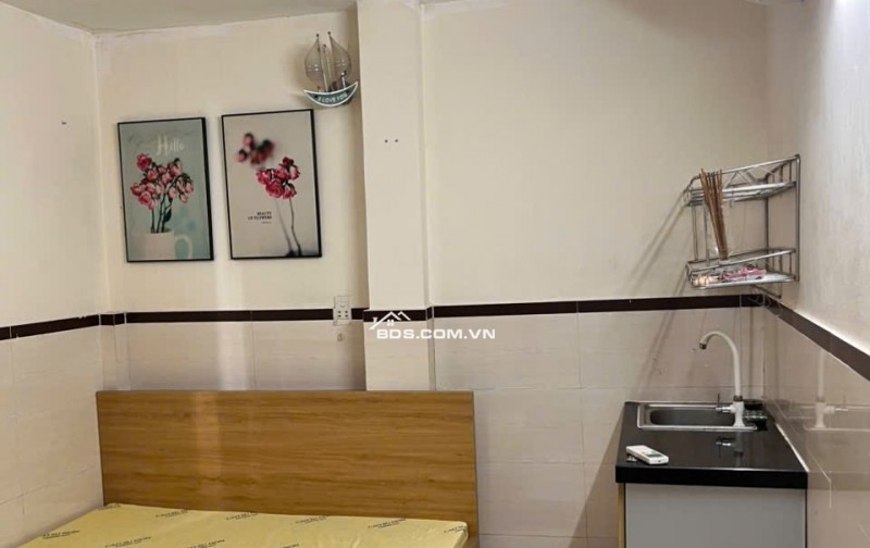Bên mình còn 1 phòng trống ở  740/5 Sư Vạn Hạnh, phường 12, quận 10