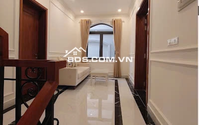Chính Chủ Bán Villa KHU ROYAL - Villa MăngLin Thiết Kế Hiện Đại, Sang Trọng Tại Phường 7, Thành Phố Đà Lạt
