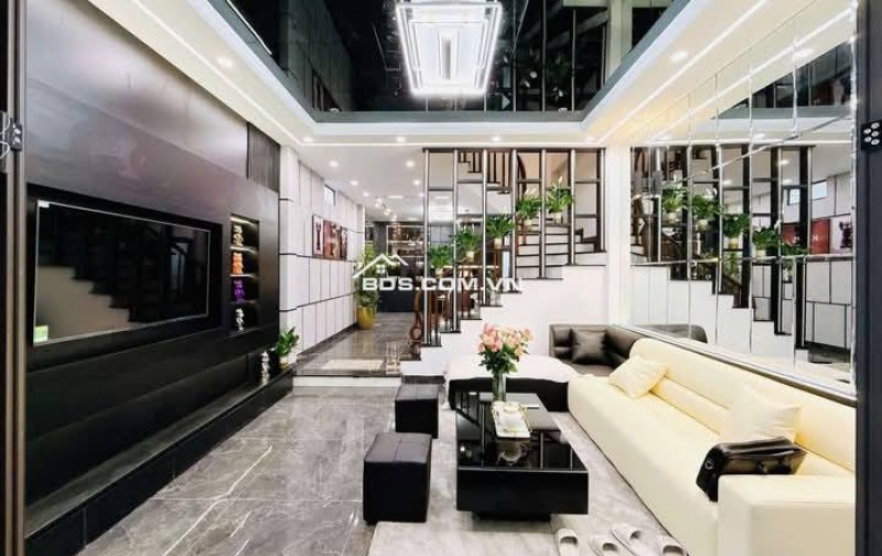 Nhà Đẹp Gần Đường Ô Tô Đại La, Hai Bà Trưng 54m, 4 tầng, mt 4.3m, giá 11.5 tỷ