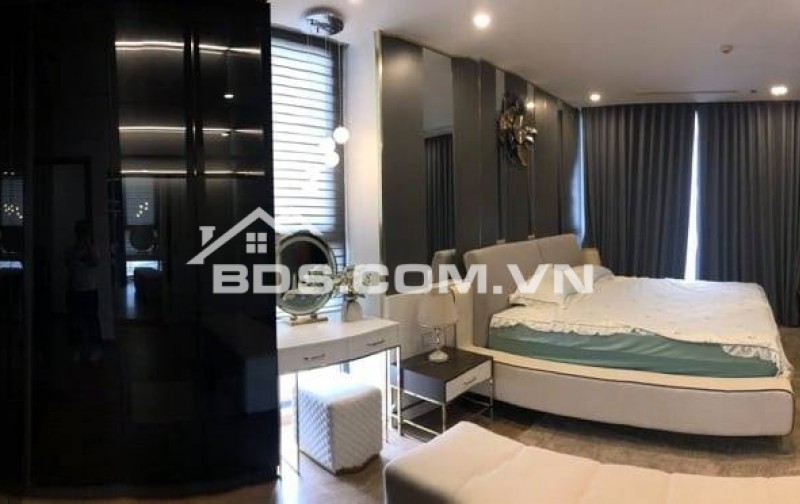 Bán căn hộ Vinhomes Skylake dt 148.8m2, 3N-4N, 2VS full sẵn nội thất xịn sò, hiện đại 19,3 tỷ -> 19,5 tỷ. LH xem mua nhà 0344529391