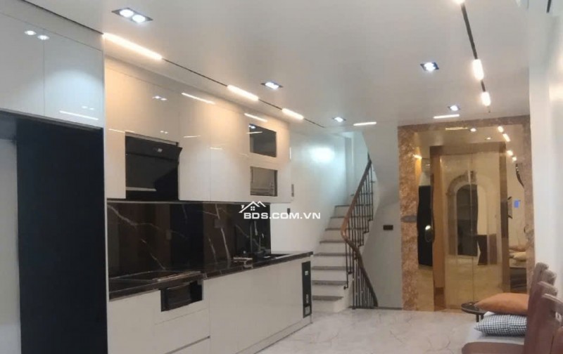 Duy nhất tại Ngọc Lâm - 8 tầng thang máy view cầu Chương Dương, Long Biên - 40m2 chỉ hơn 10 tỷ