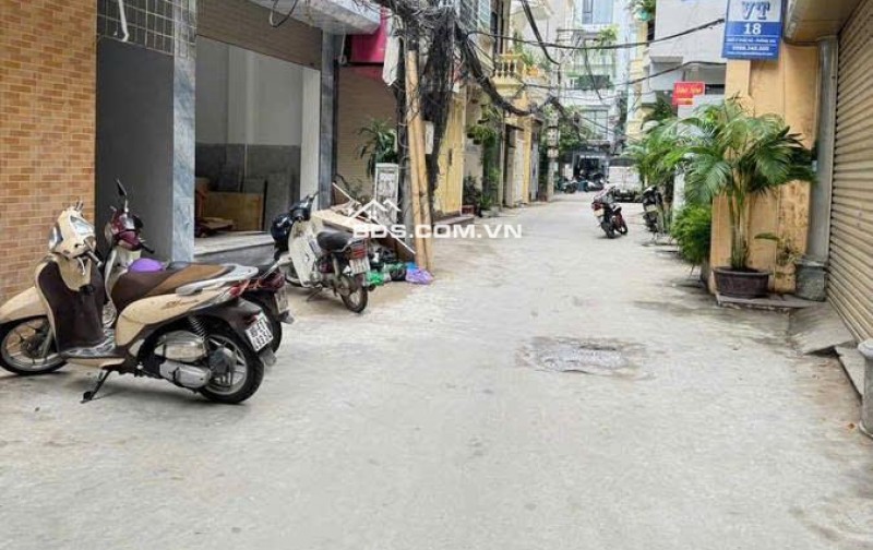 BIỆT THỰ SIÊU VIP - LÔ GÓC 3 MẶT THOÁNG - GARA Ô TÔ ĐỖ CỬA - 40M RA PHỐ - SỔ ĐẸP