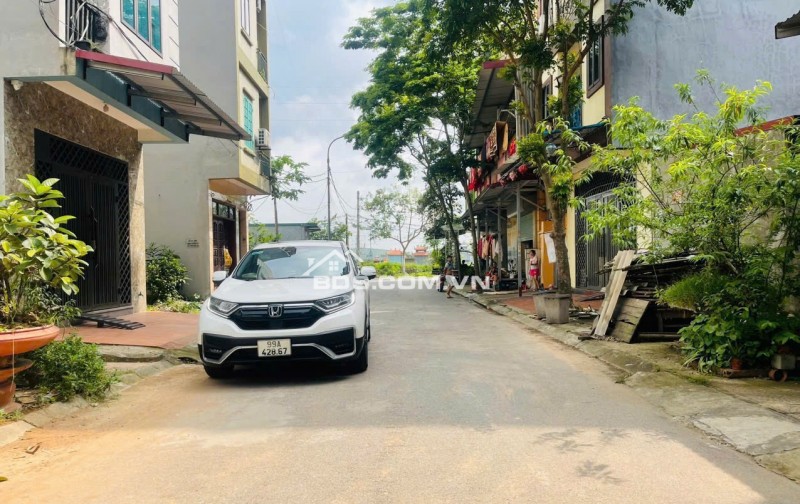 Bán gấp nhà Đại Đồng S =104.6m2, giá 37 triệu/m2
