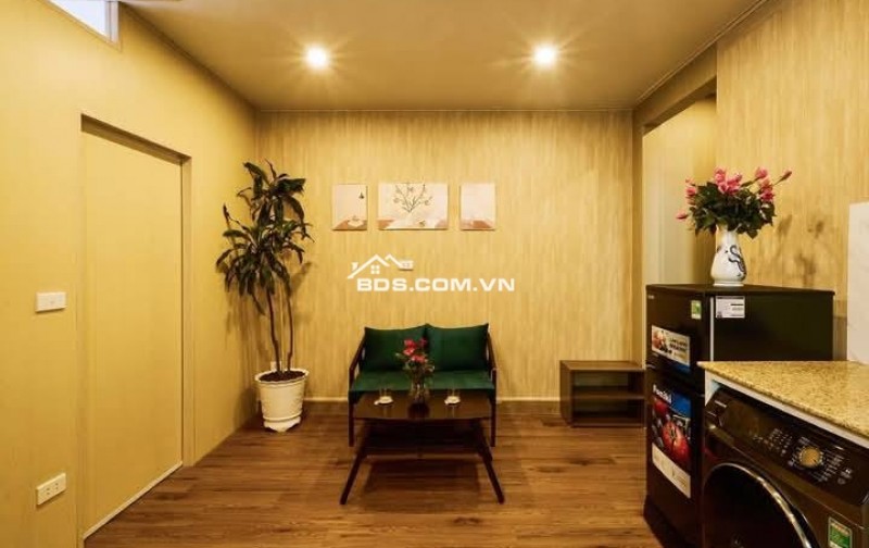 Nhà Đẹp Mặt Phố Kinh Doanh Linh Lang, Ba Đình  100m, 6 tầng, mt 4.5m, giá 62 tỷ