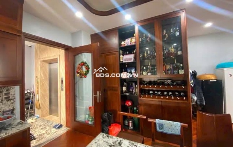 Nhà Đẹp Mặt Phố Kinh Doanh Trung Phụng, Đống Đa 98m, 9 tầng, mt 6.3m, giá 85 tỷ.