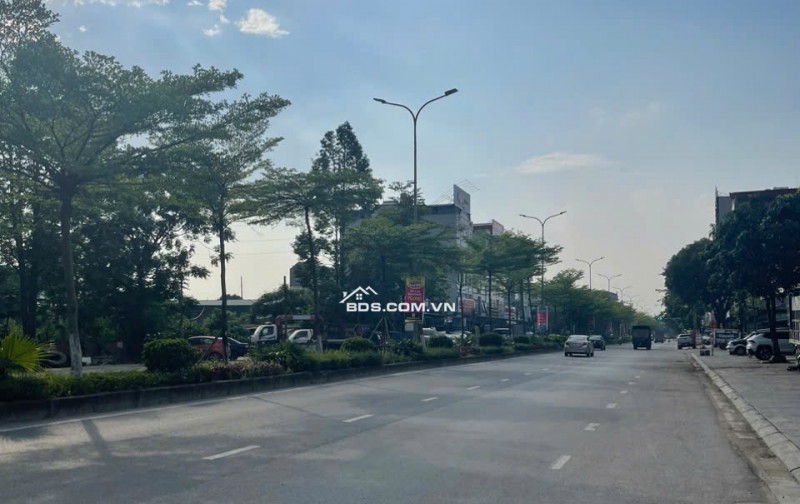 Bán gấp 2 lô đất Tân Hồng, TS, BN. S = 195m2 giá 33 tỷ
