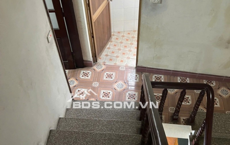 BÁN NHÀ MẶT PHỐ LÝ SƠN - LONG BIÊN - hoạt động ĐỈNH - địa điểm ĐẮC ĐỊA