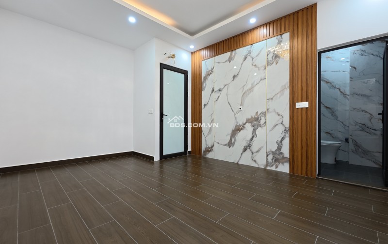 Siêu phẩm - 1 Căn duy nhất view công viên 6 tầng giá chỉ 6,9 tỷ tại quận Hải an -Hải Phòng