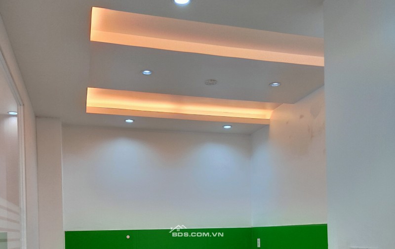 CHO THUÊ MẶT BẰNG TẦNG TRỆT MẶT TIỀN ĐƯỜNG Q.2