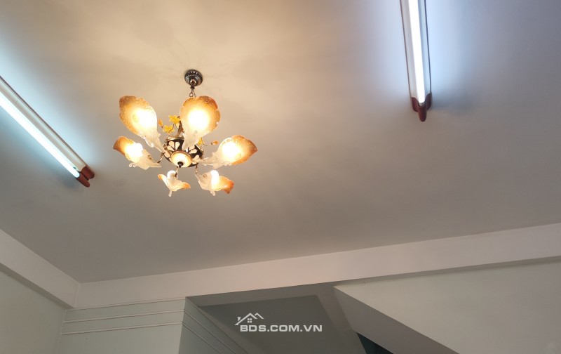 Cho thuê lâu dài nhà 1 trệt 1 lầu, DT175m2 tại số 3 đường B3, phường Vĩnh Hoà, Nha Trang